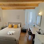 Holmann & Bed & Breakfast 4*